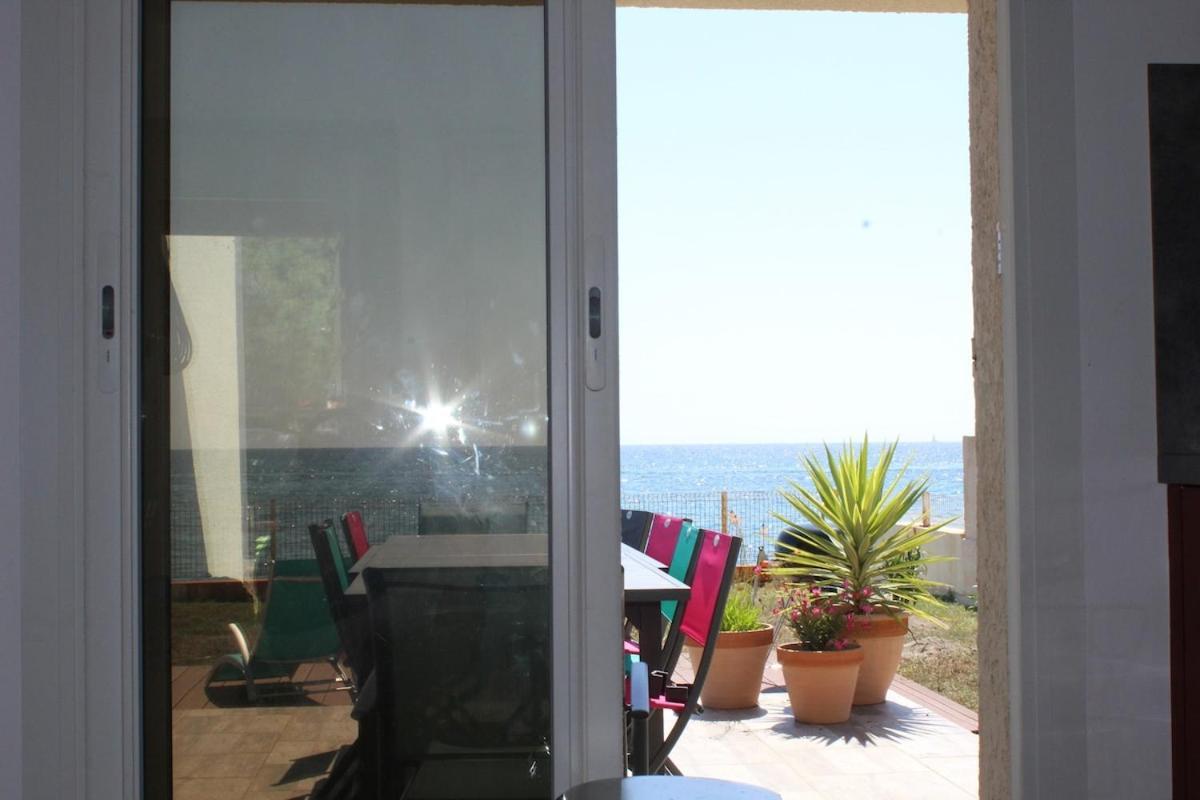 Bord de mer, pieds dans l'eau, vue panoramique Villa San-Nicolao Dış mekan fotoğraf