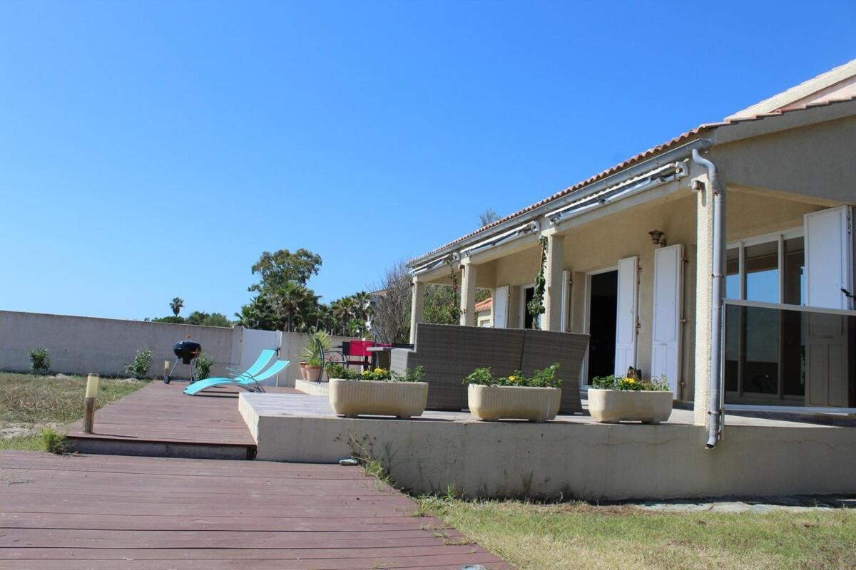 Bord de mer, pieds dans l'eau, vue panoramique Villa San-Nicolao Dış mekan fotoğraf