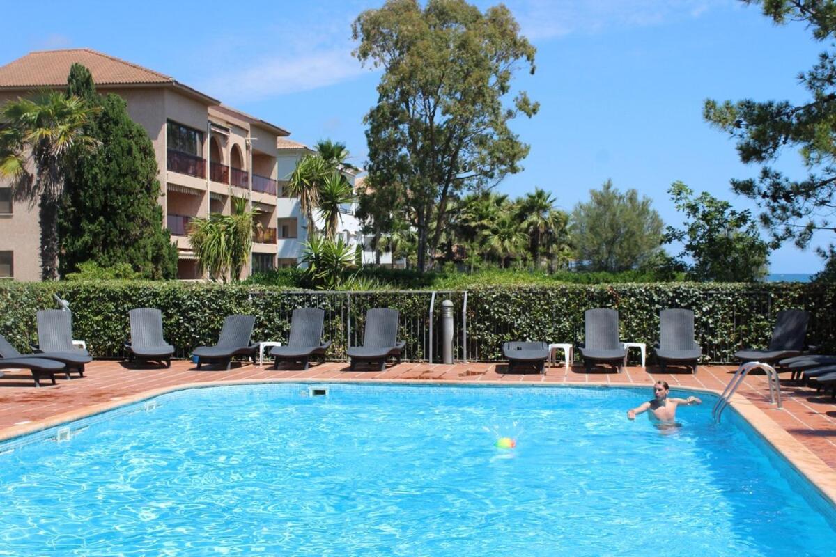 Bord de mer, pieds dans l'eau, vue panoramique Villa San-Nicolao Dış mekan fotoğraf