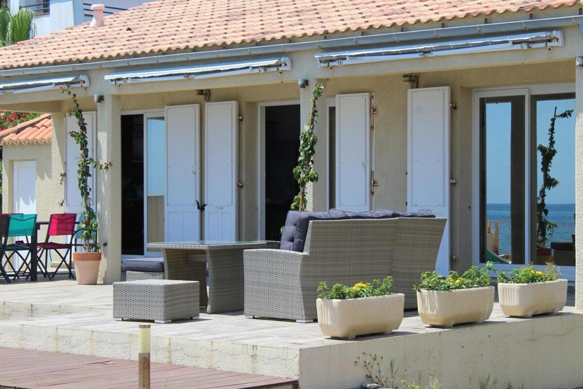 Bord de mer, pieds dans l'eau, vue panoramique Villa San-Nicolao Dış mekan fotoğraf